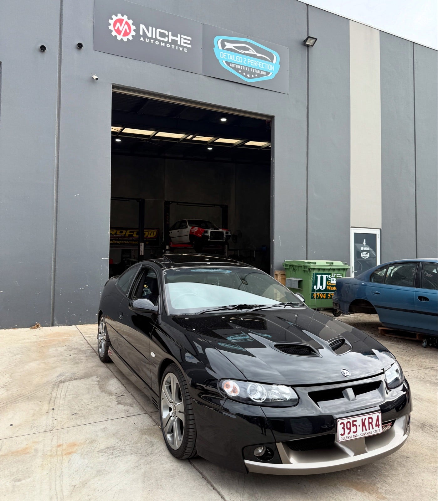 Niche Automotive workshop in Sunshine West