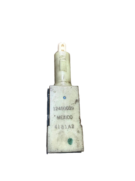 Genuine Holden Cruise Control Brake Pedal Switch 12450039